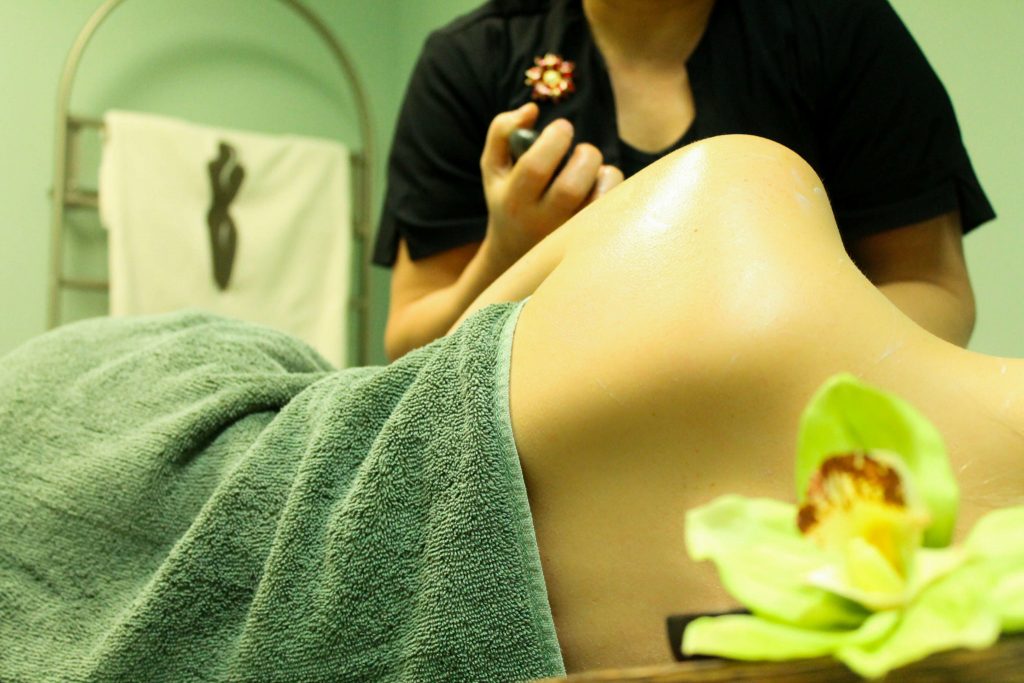 Hot Stone Massage vs. Deep Tissue Massage