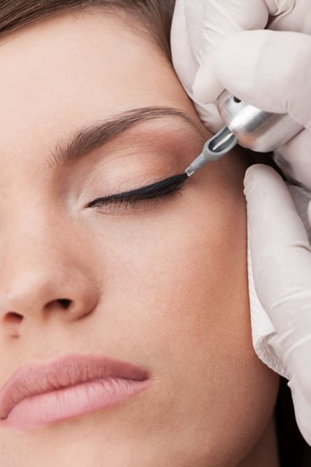 Read more about the article How To Maintain Permanent Makeup